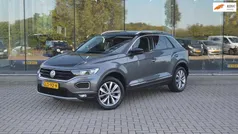 Gebruikt 2019 VW T-Roc Sportline SUV | € 25.645 (Eerlijke prijs)