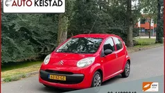 Rood, metallic lak Gebruikt 2007 Citroën C1 Hatchback | € 1.950 (Eerlijke prijs)