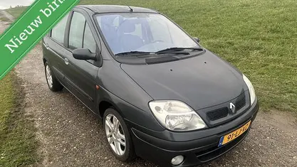 Occasion Renault Scénic Sportway 107 PK (78 kW) 2003 Grijs MPV