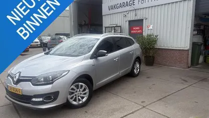 Occasion Renault Mégane GrandTour LIMITED 116 PK (85 kW) 2016 Grijs Stationwagen