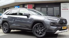 Grijs Gebruikt 2023 Toyota RAV4 Hybrid SUV | € 42.950 (Eerlijke prijs)