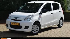 Wit Gebruikt 2009 Daihatsu Cuore Hatchback | € 1.695 (Eerlijke prijs)