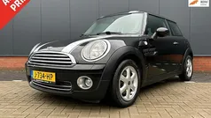 Zwart Gebruikt 2010 Mini Cooper Chili Hatchback | € 4.995 (Eerlijke prijs)