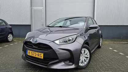 Occasion 2021 Toyota Yaris Hybrid Active Hatchback | € 17.800 (Eerlijke prijs)