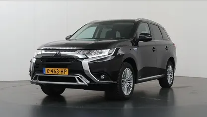 Gebruikt 2020 Mitsubishi Outlander Intense+ SUV | € 24.735 (Eerlijke prijs)