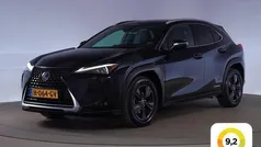 Zwart Gebruikt 2020 Lexus UX 250h SUV | € 20.909 (Eerlijke prijs)