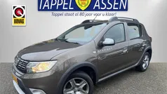 Bruin Gebruikt 2018 Dacia Sandero Stepway Hatchback | € 11.650 (Eerlijke prijs)