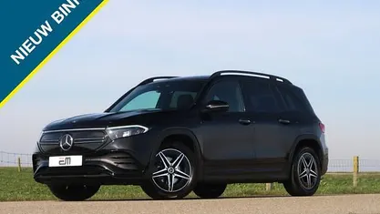 Zwart Gebruikt 2022 Mercedes EQB250 AMG line SUV | € 34.950 (Eerlijke prijs)