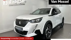 Wit, metallic lak Gebruikt 2022 Peugeot 2008 Allure SUV | € 20.740 (Eerlijke prijs)