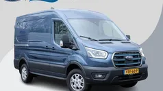 Blauw Gebruikt 2022 Ford E-Transit Trend Van | € 25.600