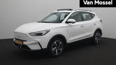 Wit Gebruikt 2023 MG ZS Luxury Sedan | € 27.995 (Eerlijke prijs)
