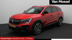 Gebruikt 2025 Renault Espace Iconic MPV | € 47.935 (Eerlijke prijs)