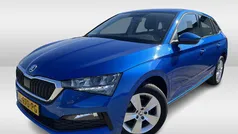 Blauw Gebruikt 2021 Skoda Scala Ambition Hatchback | € 16.950 (Eerlijke prijs)