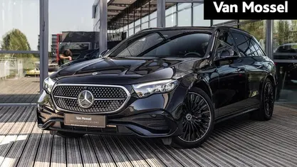 Zwart Gebruikt 2023 Mercedes E300 AMG line Stationwagen | € 54.900 (Eerlijke prijs)