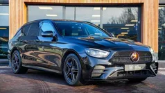 Zwart, metallic lak Gebruikt 2022 Mercedes E300 AMG line Sedan | € 45.900