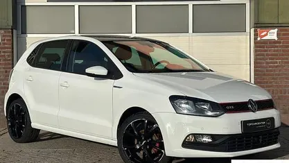 Wit Gebruikt 2014 VW Polo Comfortline Hatchback | € 6.799 (Eerlijke prijs)