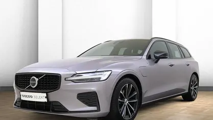 Occasion 2025 Volvo V60 Plus Stationwagen | € 43.950 (Eerlijke prijs)