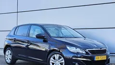 Blauw Gebruikt 2015 Peugeot 308 Hatchback | € 5.950 (Eerlijke prijs)