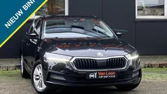 Zwart Gebruikt 2022 Skoda Octavia Stationwagen | € 24.000 (Eerlijke prijs)