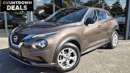 Bruin Gebruikt 2020 Nissan Juke Acenta SUV | € 16.595 (Eerlijke prijs)