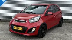 Rood Gebruikt 2014 Kia Picanto Hatchback | € 6.950 (Eerlijke prijs)