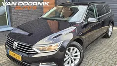 Zwart Gebruikt 2015 VW Passat Highline Stationwagen | € 10.950 (Eerlijke prijs)
