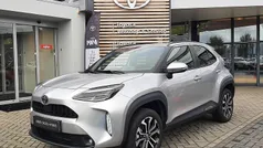 Gebruikt 2025 Toyota Yaris Cross SUV | € 29.700 (Eerlijke prijs)