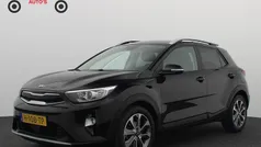 Zwart Gebruikt 2020 Kia Stonic SUV | € 15.739 (Eerlijke prijs)