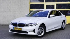 Wit, metallic lak Gebruikt 2020 BMW 320 Executive Sedan | € 20.950 (Super prijs)