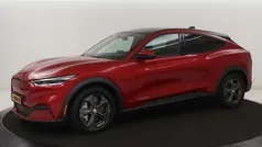 Gebruikt 2021 Ford Mustang Mach-E SUV | € 21.900 (Eerlijke prijs)