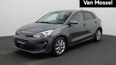 Grijs Gebruikt 2022 Kia Rio Hatchback | € 15.400 (Eerlijke prijs)