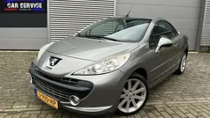 Grijs Gebruikt 2008 Peugeot 207 CC Roland Garros Cabriolet | € 4.799 (Eerlijke prijs)