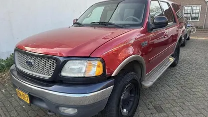 Gebruikt 2001 Ford V8 Van | € 3.500
