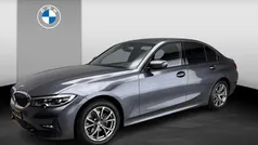 Grijs Gebruikt 2021 BMW 320 Executive Sedan | € 29.900 (Eerlijke prijs)