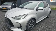 Grijs Gebruikt 2021 Toyota Yaris Style Hatchback | € 19.940 (Goede deal)