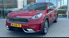 Rood Gebruikt 2018 Kia Niro SUV | € 19.995 (Eerlijke prijs)