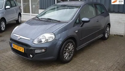 Occasion 2010 Fiat Punto Evo Dynamic Hatchback | € 2.450 (Eerlijke prijs)
