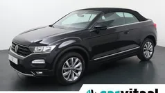Zwart Gebruikt 2021 VW T-Roc Cabriolet Style Cabriolet | € 21.840 (Eerlijke prijs)