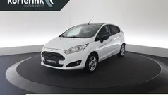 Wit Gebruikt 2015 Ford Fiesta Hatchback | € 7.890 (Eerlijke prijs)