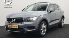Grijs Gebruikt 2022 Volvo XC40 Inscription SUV | € 35.941 (Eerlijke prijs)