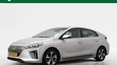 Grijs Gebruikt 2017 Hyundai Ioniq Premium Sedan | € 10.950 (Eerlijke prijs)
