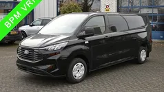 Zwart (metallic) Gebruikt 2024 Ford Transit Custom Trend Van | € 35.950 (Eerlijke prijs)