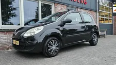 Gebruikt 2008 Renault Twingo Authentique Hatchback | € 2.450 (Eerlijke prijs)