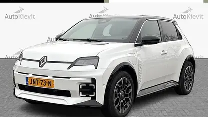 Wit Nieuw 2025 Renault R5 Komfort Hatchback | € 34.950 (Eerlijke prijs)