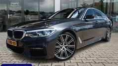 Grijs Gebruikt 2020 BMW 520 M Sport Sedan | € 33.900 (Eerlijke prijs)