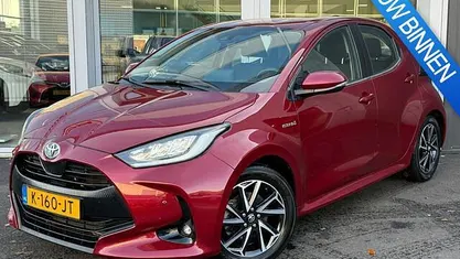 Occasion Toyota Yaris 116 PK (85 kW) 2021 Rood Hatchback