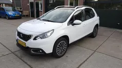 Wit Gebruikt 2017 Peugeot 2008 Active SUV | € 11.000 (Eerlijke prijs)