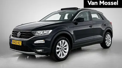 Zwart, metallic lak Gebruikt 2022 VW T-Roc Business SUV | € 24.900 (Goede deal)