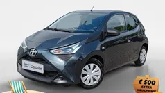 Grijs Gebruikt 2021 Toyota Aygo Hatchback | € 10.940 (Eerlijke prijs)