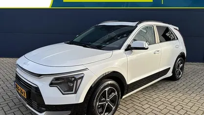 Occasion 2025 Kia Niro SUV | € 34.285 (Eerlijke prijs)